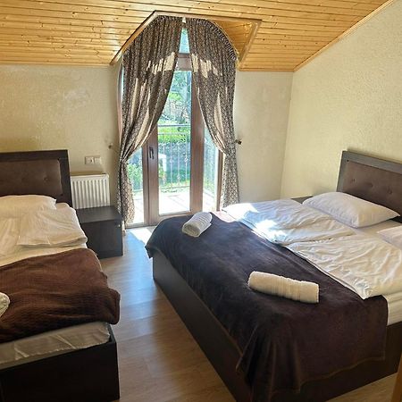 Hotel Iveria Степанцмінда Екстер'єр фото