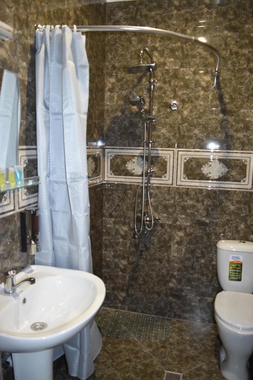 Hotel Iveria Степанцмінда Екстер'єр фото